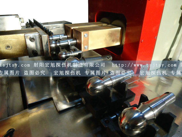 產品名稱：球頭銷專用熒光磁粉探傷機
產品型號：HCDG-2000
產品規格：熒光、二工位流水線